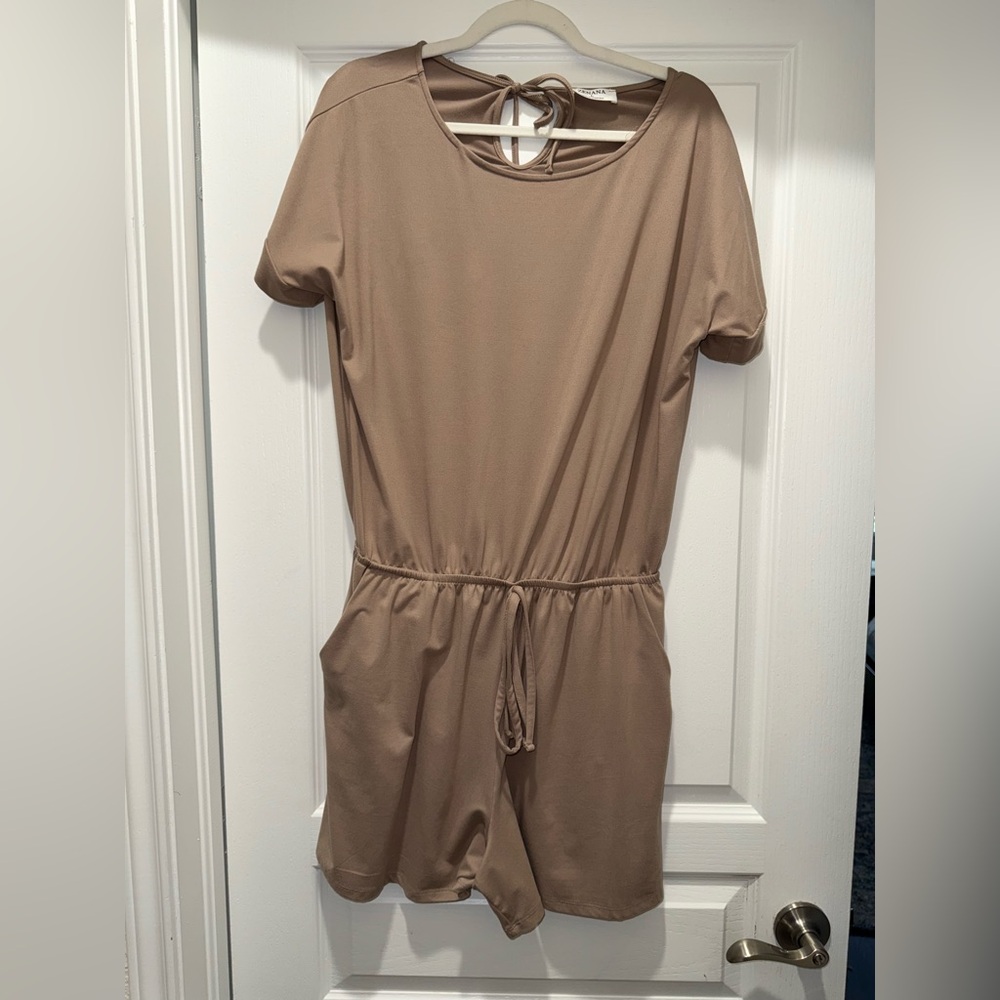 Zenana Outfitters Taupe Short Sleeve Romper